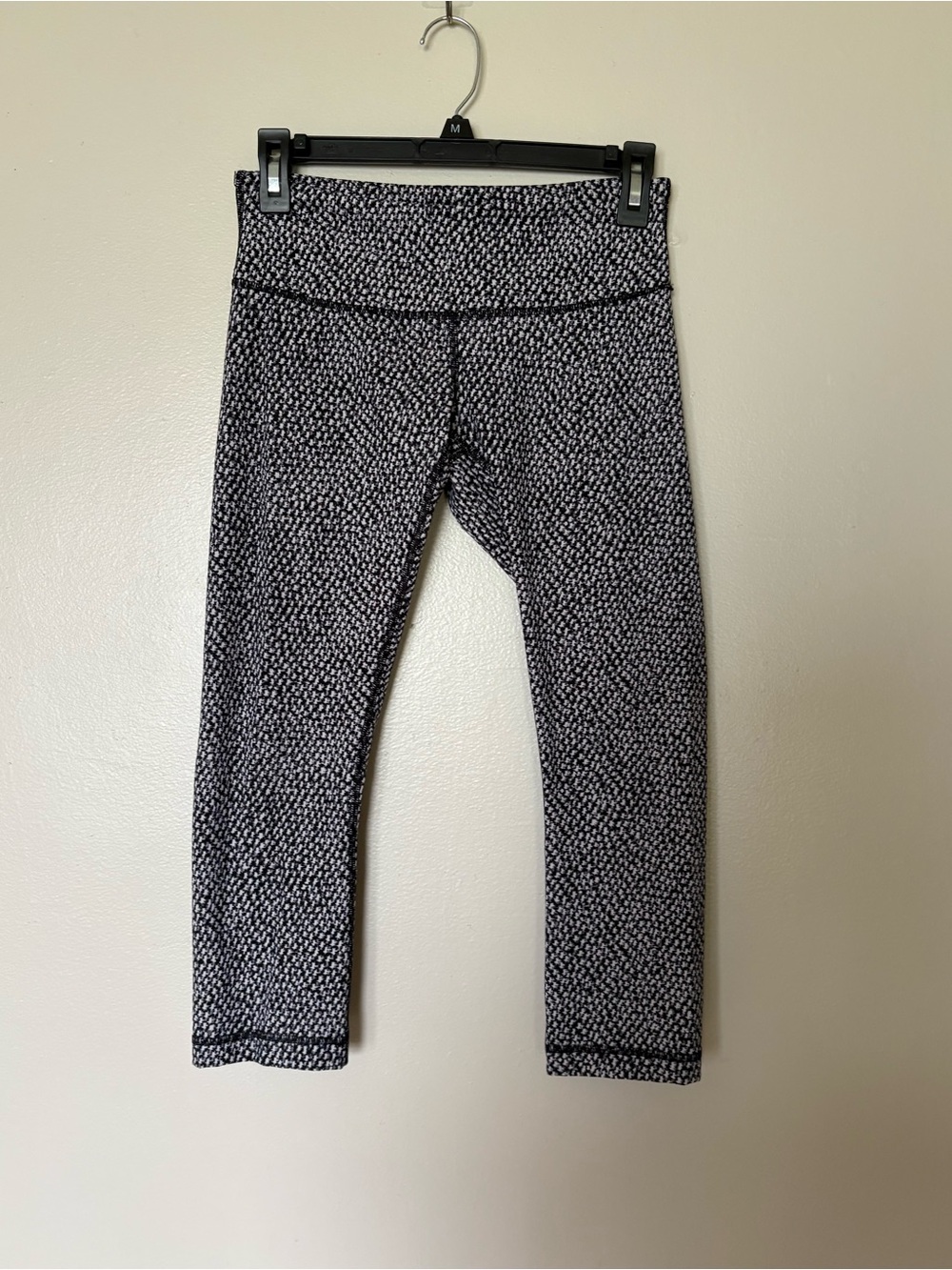 lululemon athletica Black & White Patterned Capri Leggings